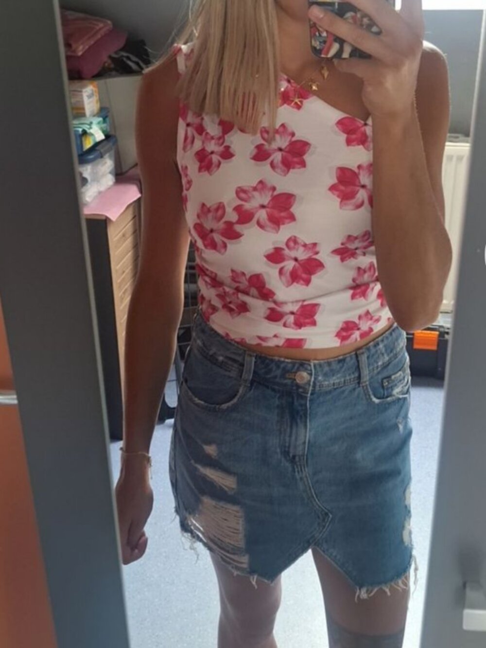 Zara distressed denim mini skirt – size XS - Picture 14 of 16